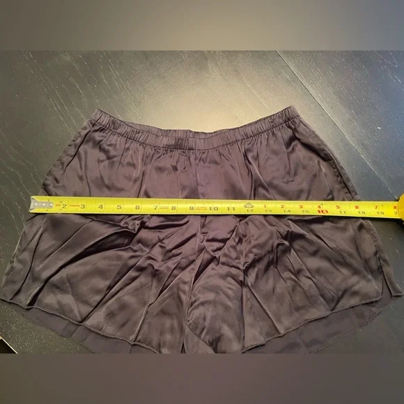 Chaser silky pull on easy shorts - Picture 8 of 9